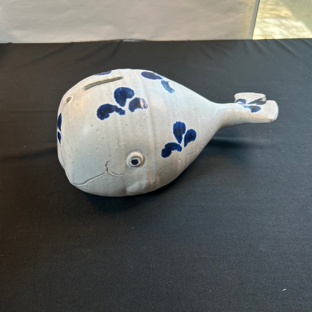 Pfaltzgraff style handmade rustic folk art stoneware happy whale coin piggy bank